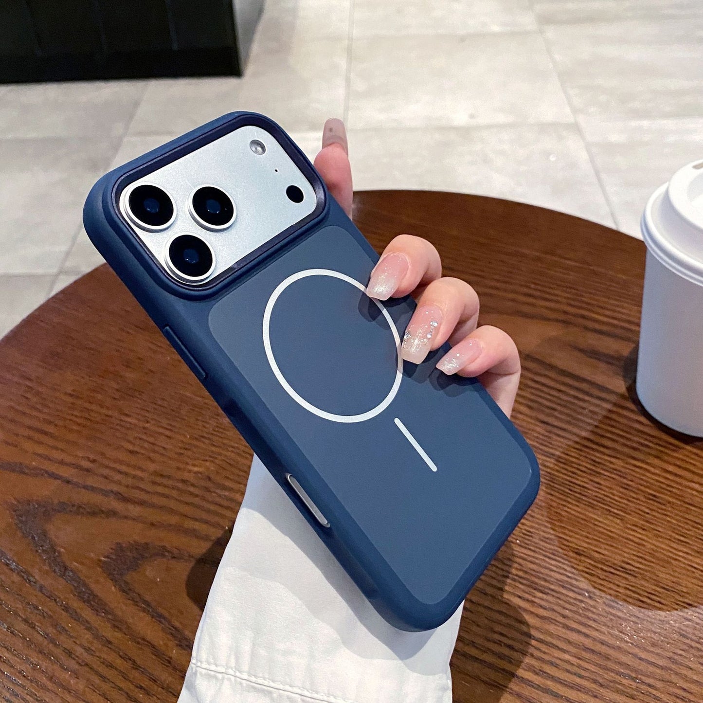 New Matte Skin-Feel Silicone Anti-Fall Phone Case for iPhone 17 Pro Max